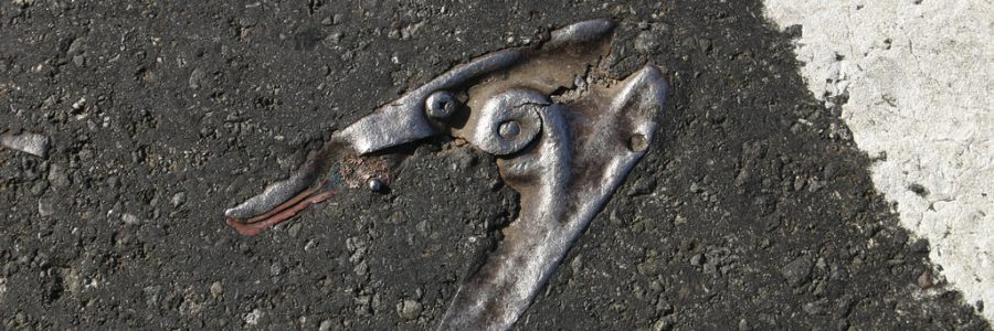 "Asphalt Archeology" par Mike Mission